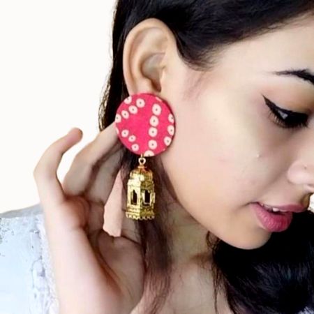 Red Bandhani Print and Golden Long Jhumka Earrings